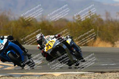 media/Apr-17-2022-CVMA (Sun) [[f474cfa795]]/Race 14 500 Supersport-350 Supersport (Holeshot)/